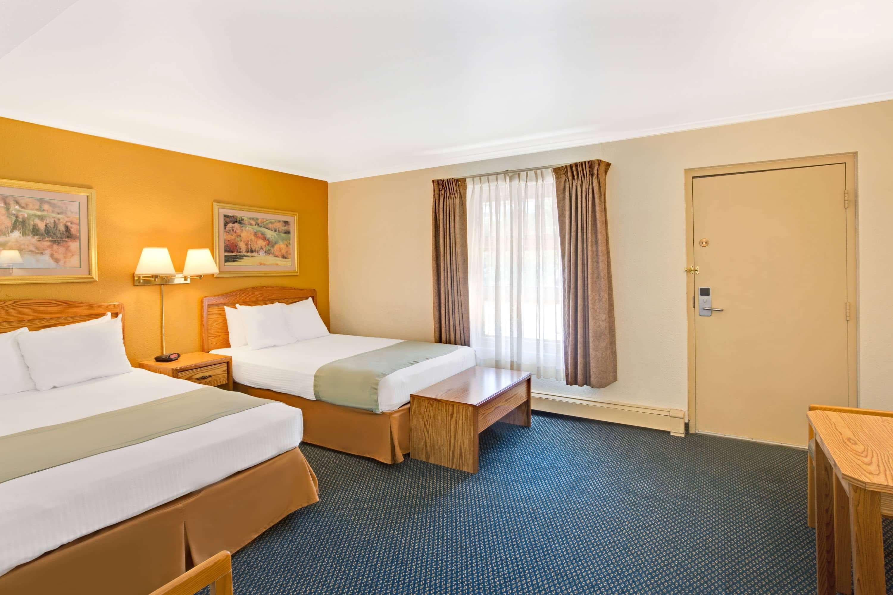 Travelodge By Wyndham Рапид Сити Екстериор снимка