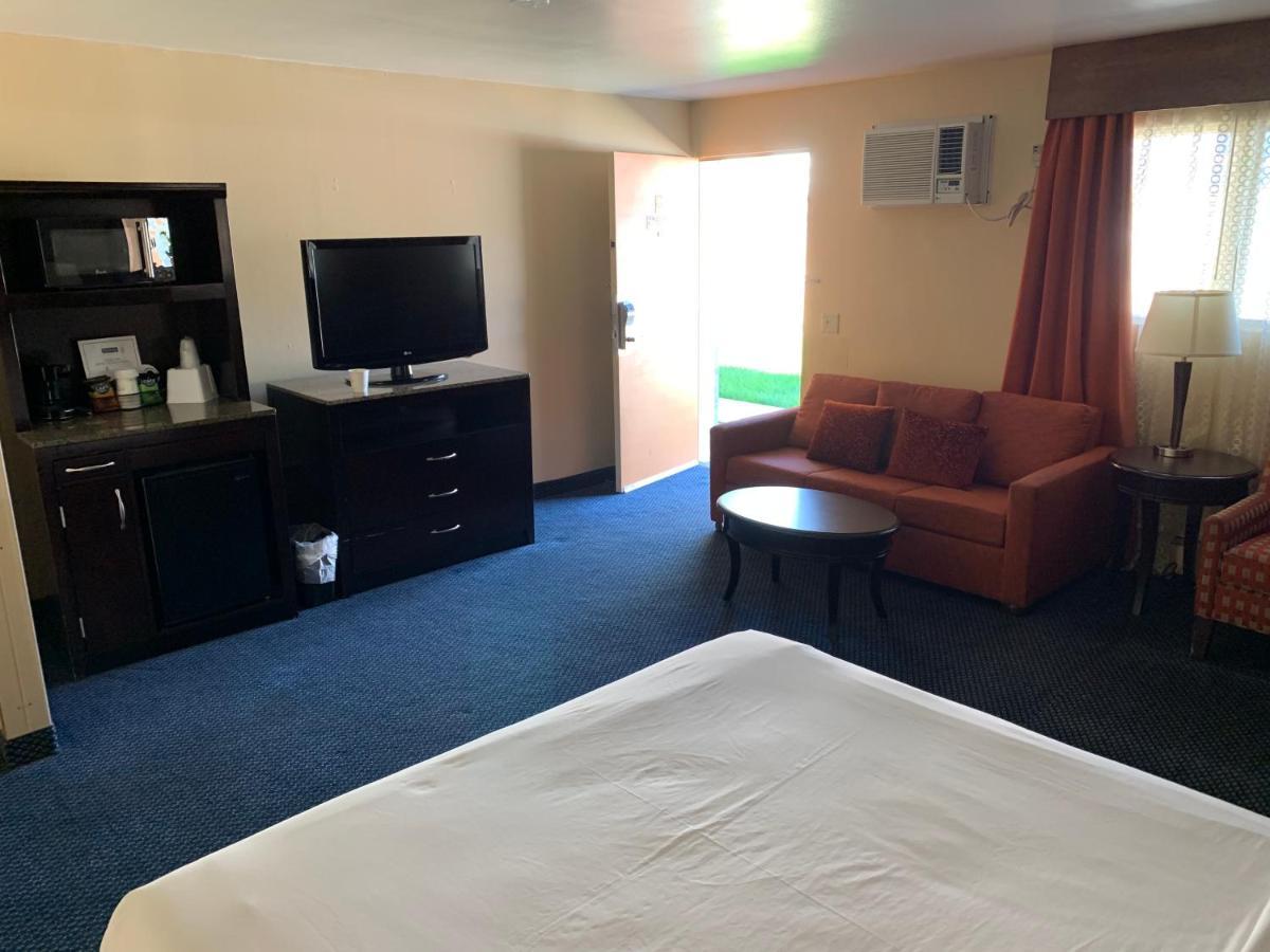 Travelodge By Wyndham Рапид Сити Екстериор снимка